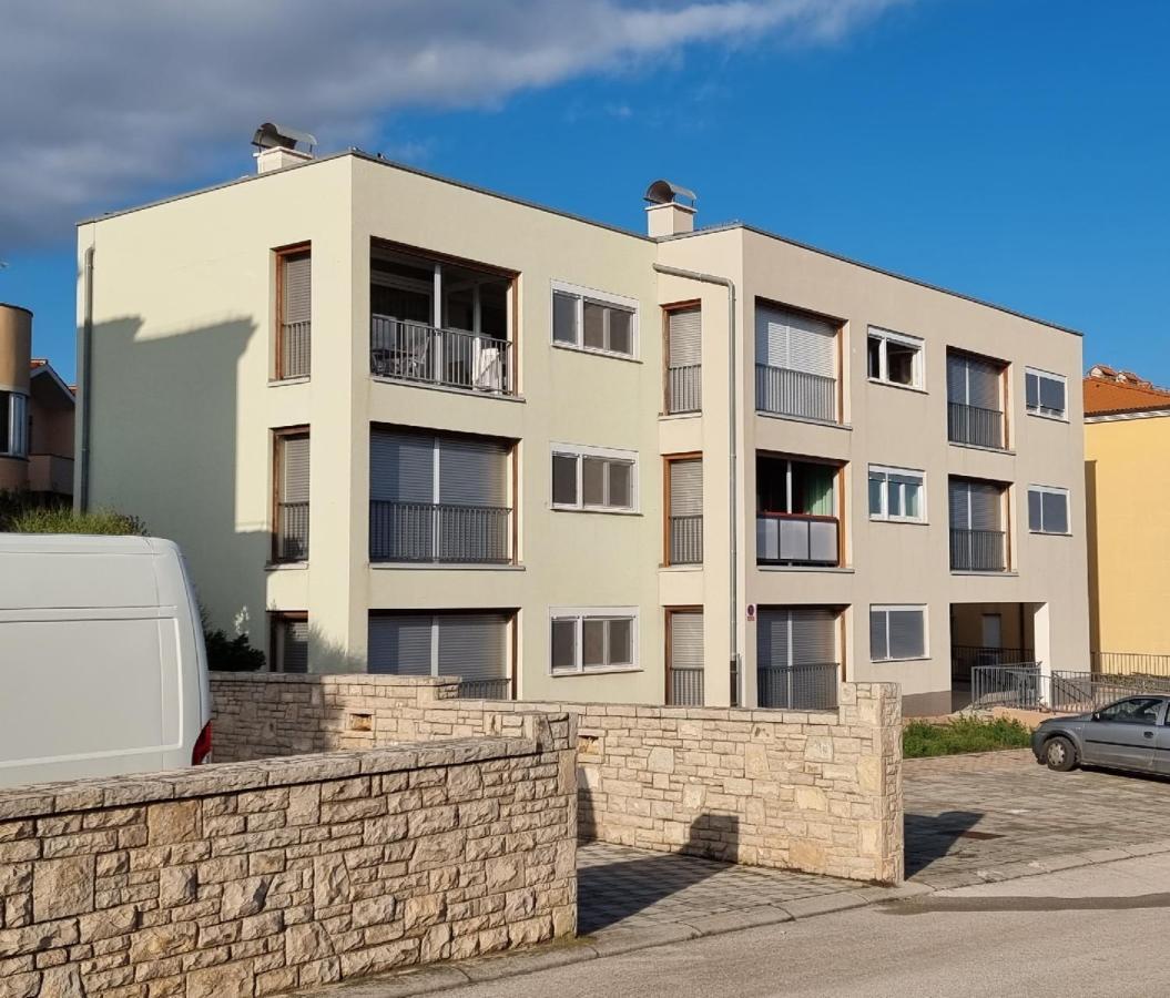 Apartmani Sunce I More Premantura Exterior foto