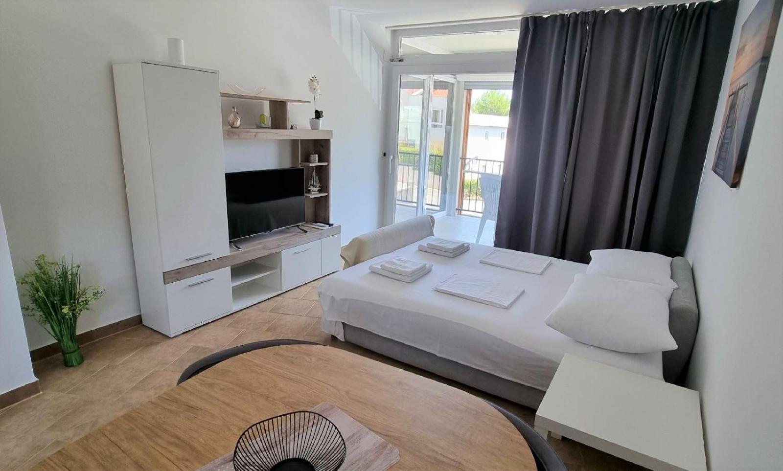 Apartmani Sunce I More Premantura Exterior foto